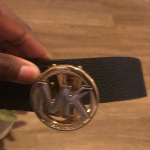 Michael Kors reversible belt